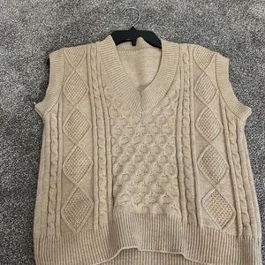 Sweater vest, oversized. Size: small. Brand: SHEIN, cream. Good condition.